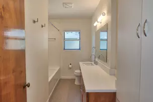 2318 Elmwood Blvd, Dallas, TX 75224 - Photo 15