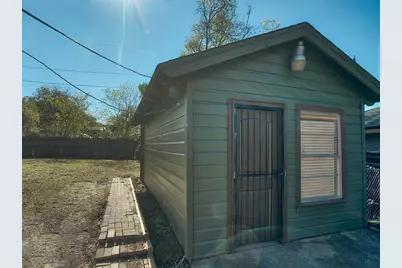 2318 Elmwood Boulevard, Dallas, TX 75224 - Photo 19