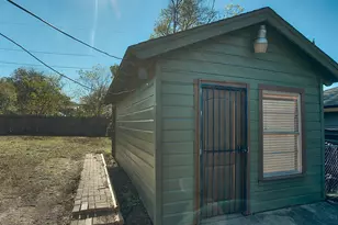 2318 Elmwood Blvd, Dallas, TX 75224 - Photo 19