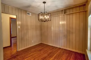 2318 Elmwood Blvd, Dallas, TX 75224 - Photo 5