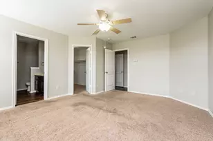 223 Thoroughbred St, Waxahachie, TX 75165 - Photo 9