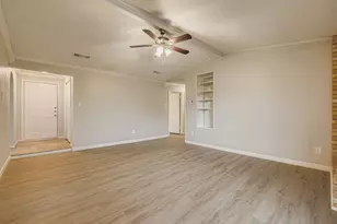 1917 Aspen Ln, Garland, TX 75044 - Photo 5