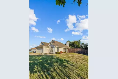 909 Plantation Drive, Lewisville, TX 75067 - Photo 1