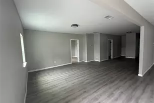 3411 McLean St, Fort Worth, TX 76103 - Photo 3