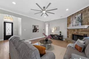 404 Casa Del Rancho Rd, Lorena, TX 76655 - Photo 3