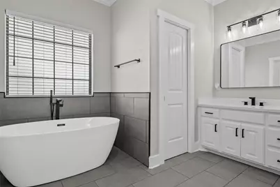 404 Casa Del Rancho Road, Lorena, TX 76655 - Photo 13