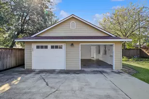 6222 Kenwood Ave, Dallas, TX 75214 - Photo 17