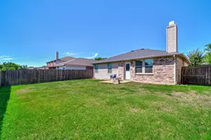 1928 Riverchase Ln, Justin, TX 76247 - Photo 21