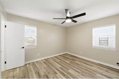 2015 Salem Street, Irving, TX 75061 - Photo 13