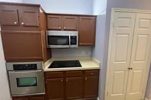 2105 Count Fleet Dr, Arlington, TX 76011 - Photo 9