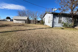 210 Colorado W, Millsap, TX 76066 - Photo 15