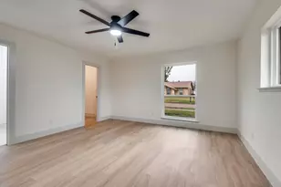 8517 Van Pelt Dr, Dallas, TX 75228 - Photo 19