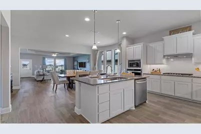 8612 Bur Oak Drive, Justin, TX 76247 - Photo 5