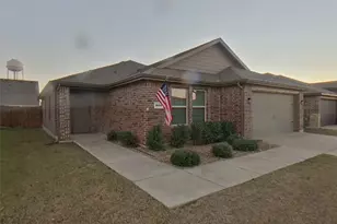 1809 Princeton Ave, Farmersville, TX 75442 - Photo 1