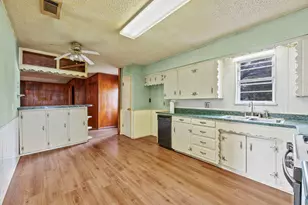 4026 Dixon Cir, Greenville, TX 75401 - Photo 9