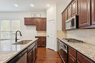 7337 Howling Coyote Ln, Fort Worth, TX 76131 - Photo 7