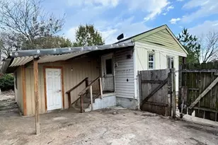 617 Oak St, Garland, TX 75040 - Photo 15