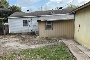 617 Oak St, Garland, TX 75040 - Photo 11