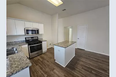 7851 Orland Park Circle, Fort Worth, TX 76137 - Photo 7