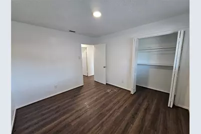 2400 Meadow Creek Drive, Carrollton, TX 75006 - Photo 29