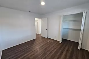 2400 Meadow Creek Dr, Carrollton, TX 75006 - Photo 29