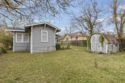 2104 Jones Street, Greenville, TX 75401 - Photo 9