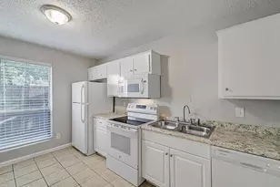 1901 Kingswood Ct, Denton, TX 76205 - Photo 3