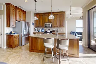 401 E Pearl St, Granbury, TX 76048 - Photo 3