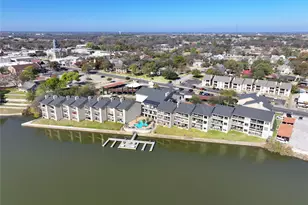 401 E Pearl St, Granbury, TX 76048 - Photo 1