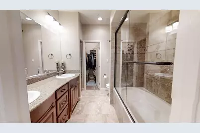 401 E Pearl Street #2204, Granbury, TX 76048 - Photo 17