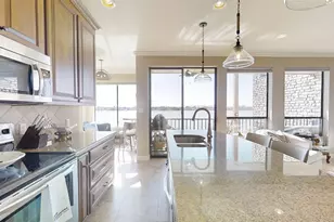 401 E Pearl St, Granbury, TX 76048 - Photo 7