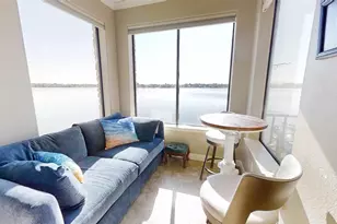 401 E Pearl St, Granbury, TX 76048 - Photo 11