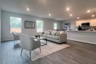 804 Bluffview Dr, Cleburne, TX 76031 - Photo 11