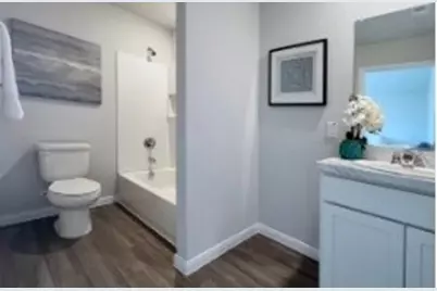 804 Bluffview Drive, Cleburne, TX 76031 - Photo 5