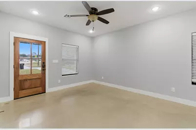 116 E Harrison Street, Denison, TX 75021 - Photo 9