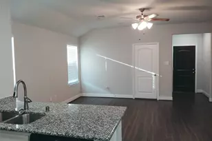 1429 Warringwood Dr, Greenville, TX 75402 - Photo 5