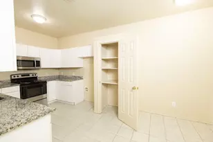 112 Honey Bee Dr, Joshua, TX 76058 - Photo 5