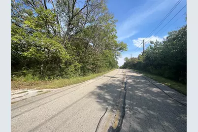 215 N Houston School Road, Lancaster, TX 75146 - Photo 9