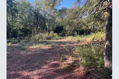 215 N Houston School Road, Lancaster, TX 75146 - Photo 5