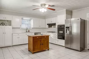2730 Larkspur Ln, Dallas, TX 75233 - Photo 17