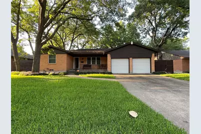 2730 Larkspur Lane, Dallas, TX 75233 - Photo 1