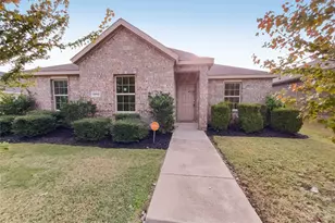 2052 Fair Weather Dr, Lancaster, TX 75146 - Photo 1