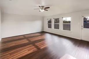 2052 Fair Weather Dr, Lancaster, TX 75146 - Photo 3