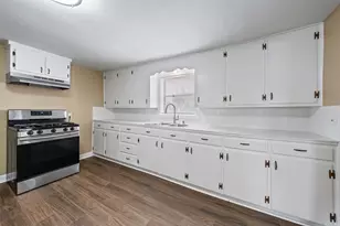 523 Hatton St, Waco, TX 76704 - Photo 5