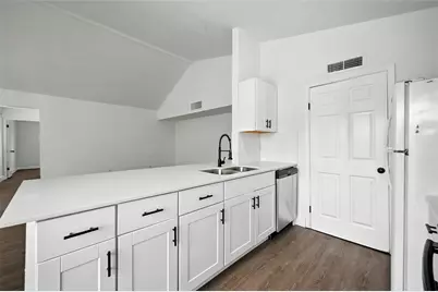 6082 Dooley Drive, The Colony, TX 75056 - Photo 3