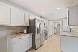 8605 Grumman Dr, Dallas, TX 75228 - Photo 15