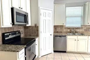 10060 Cedar Lake Dr, Providence Village, TX 76227 - Photo 7