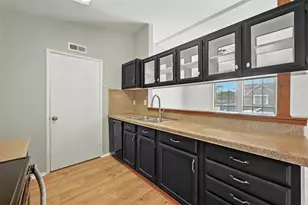 6076 Dooley Dr, The Colony, TX 75056 - Photo 5