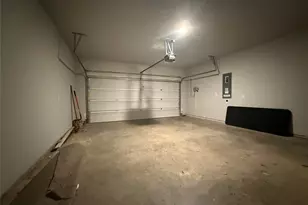 217 Pearl St, Cleburne, TX 76031 - Photo 17