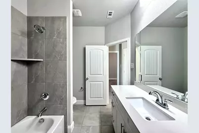 217 Pearl Street, Cleburne, TX 76031 - Photo 15